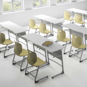 Muebles para el aula AUMOMS, escritorios y sillas coloridos